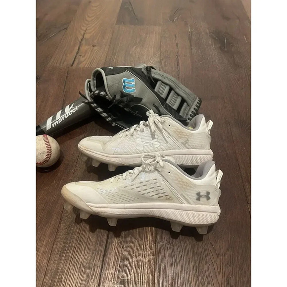Size 8 - Under Armour Yard MT White Metallic Silver - Picture 4 of 7
